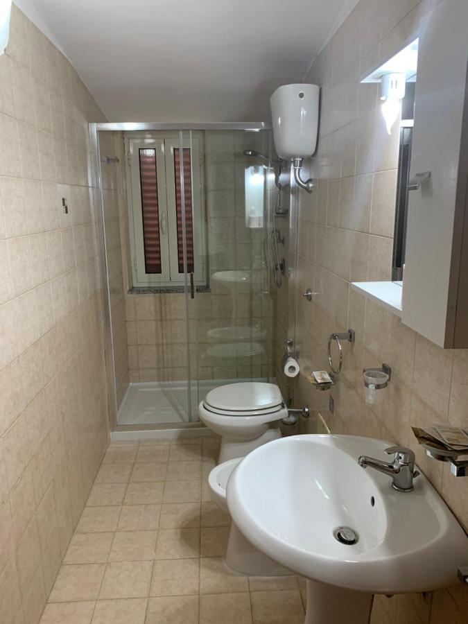 Hotel Due Pini Conte Angri Esterno foto