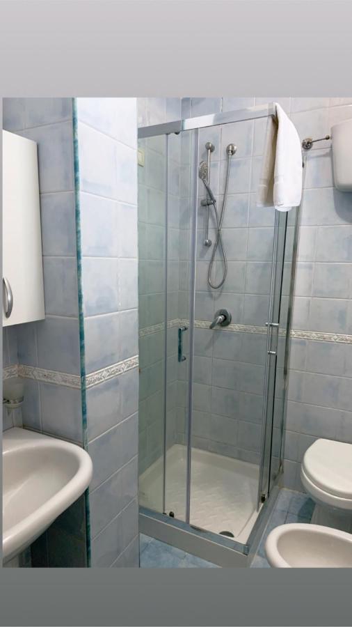 Hotel Due Pini Conte Angri Esterno foto
