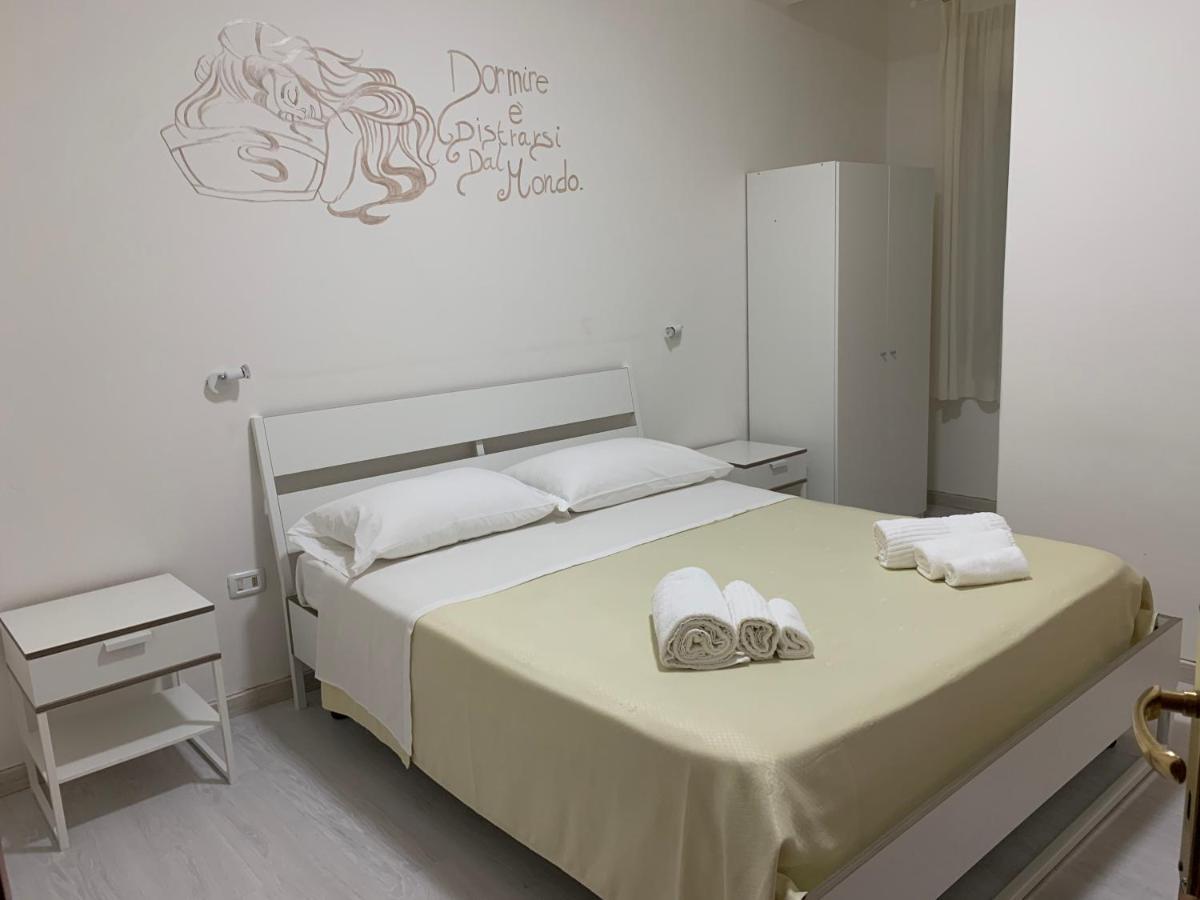 Hotel Due Pini Conte Angri Esterno foto