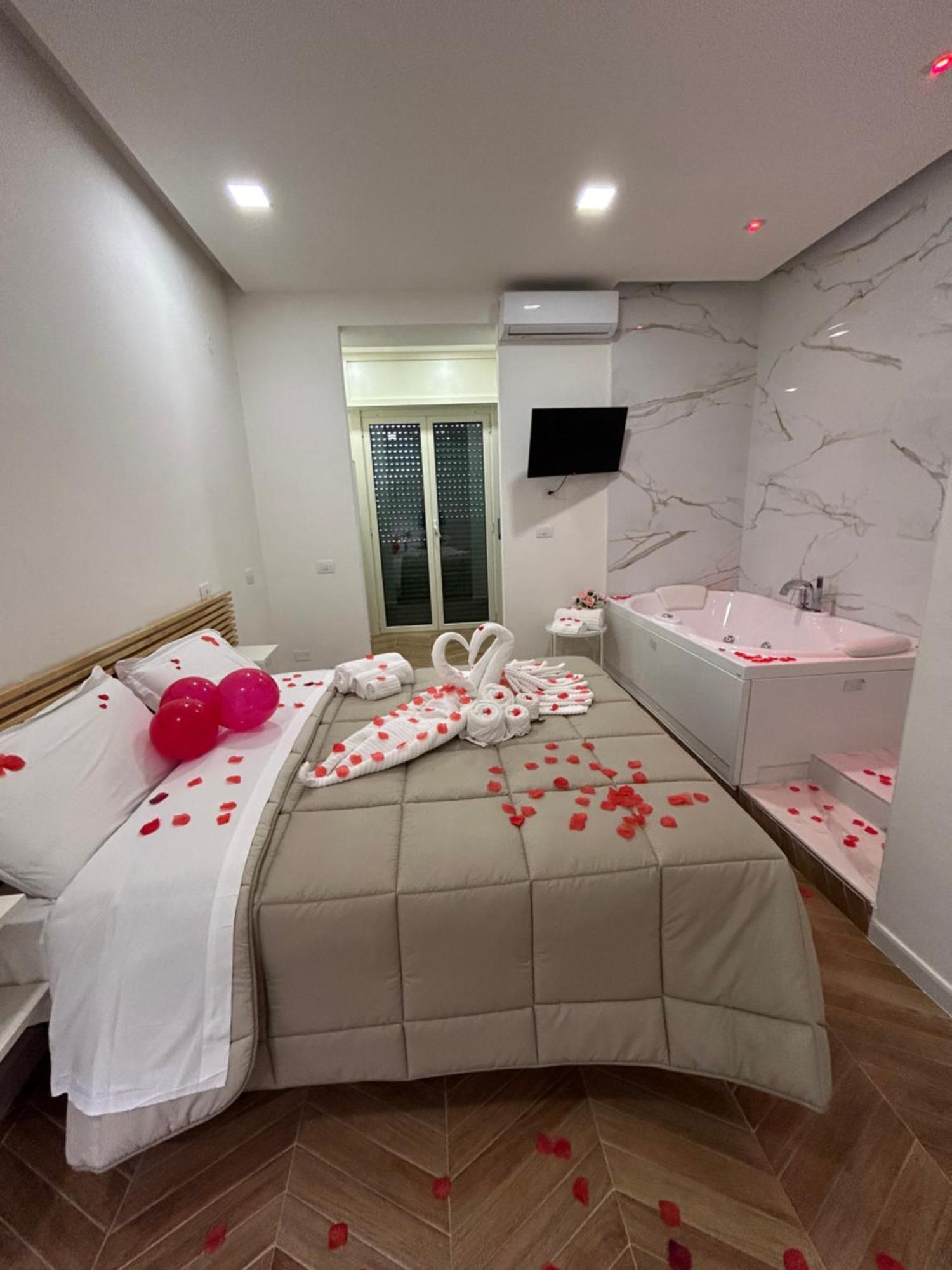 Hotel Due Pini Conte Angri Esterno foto