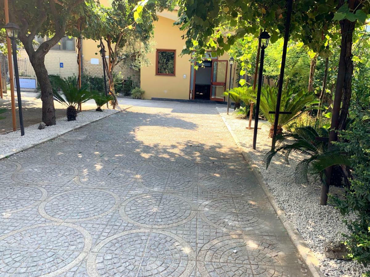 Hotel Due Pini Conte Angri Esterno foto